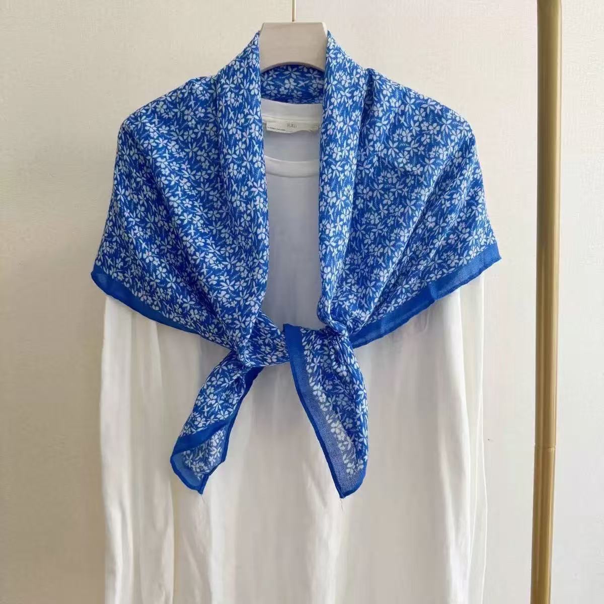 1 piece of 90 square scarves,  - đánh giá và giá Travel Accessories Shops