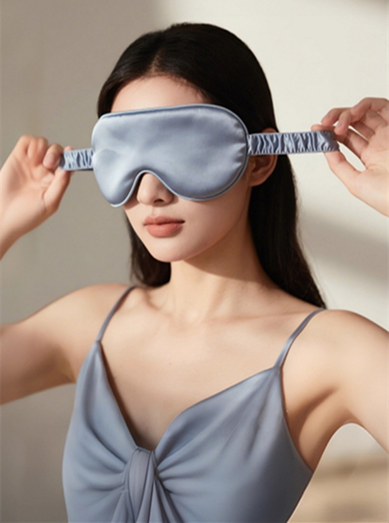 Double-Sided Silk Sleeping Eye - đánh giá và giá Travel Accessories Eye Mask
