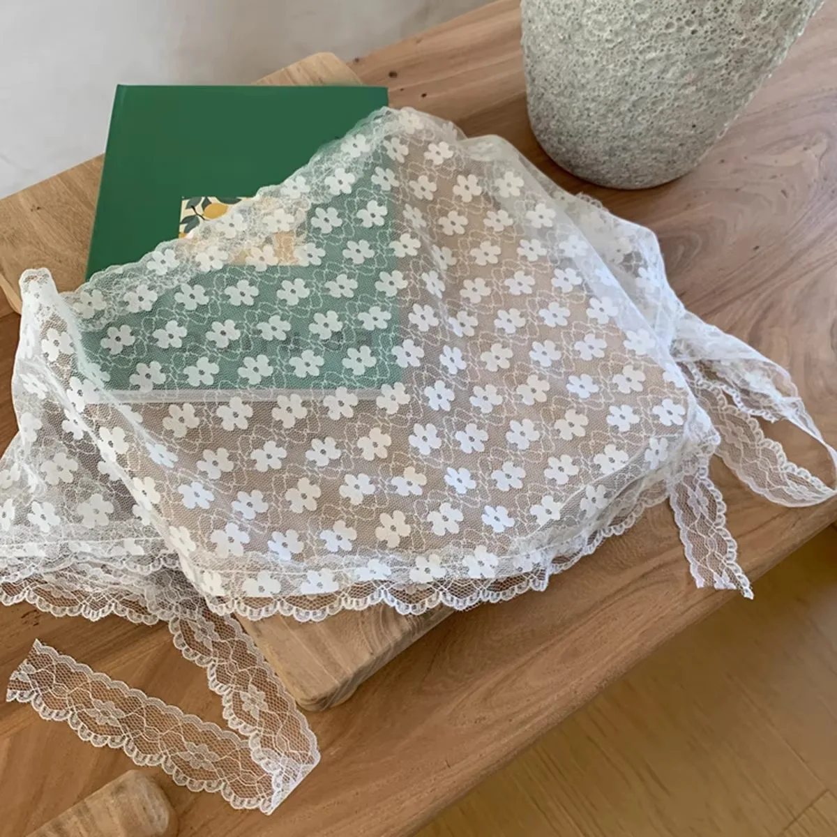 Elegant Lace Neck Scarf for Wo - đánh giá và giá Travel Accessories Shops